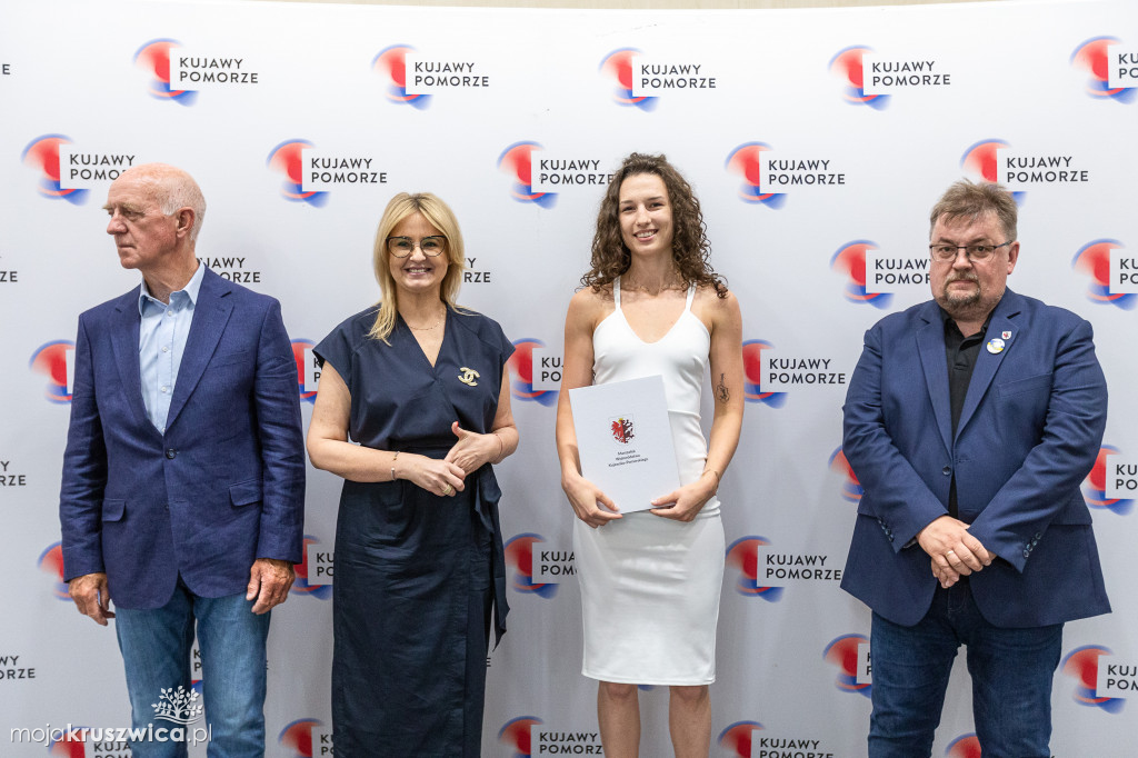 Kluby sportowe z dofinansowaniami. Wśród nich klub z Kruszwicy [ZDJĘCIA]