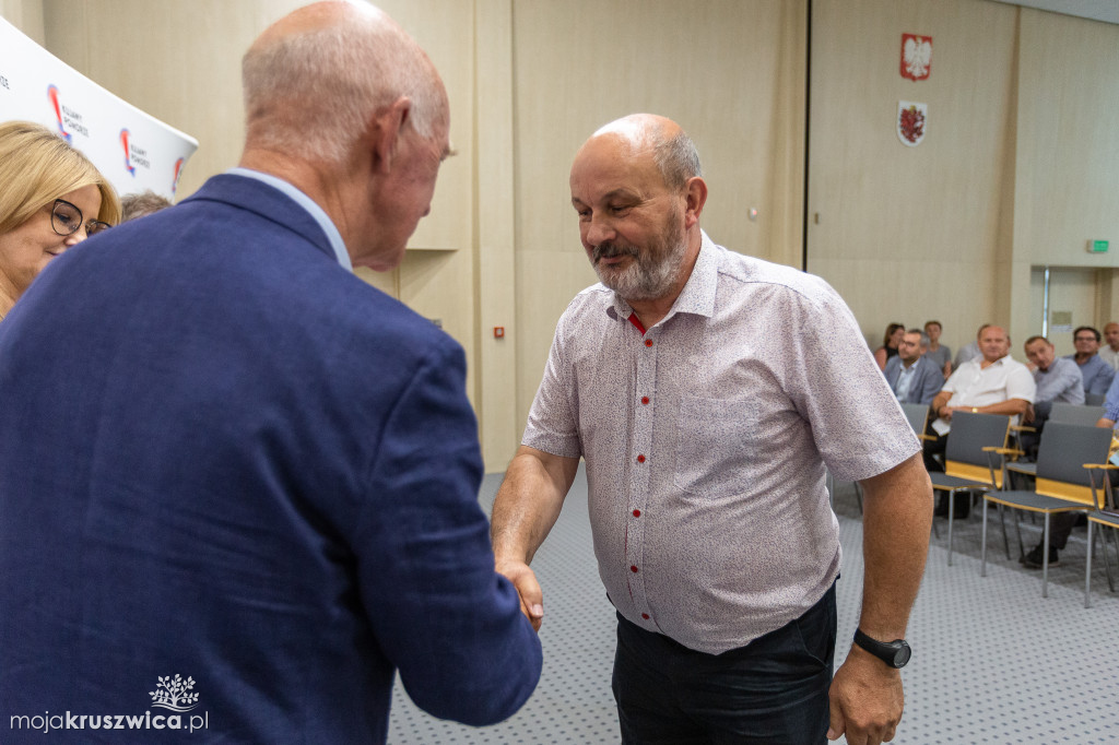 Kluby sportowe z dofinansowaniami. Wśród nich klub z Kruszwicy [ZDJĘCIA]