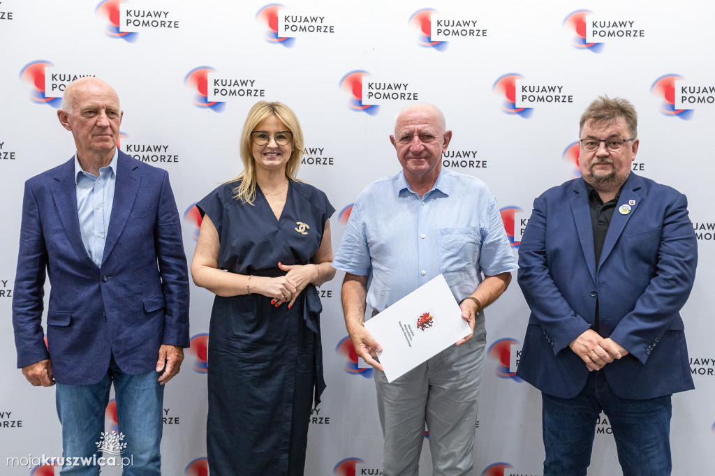 Kluby sportowe z dofinansowaniami. Wśród nich klub z Kruszwicy [ZDJĘCIA]