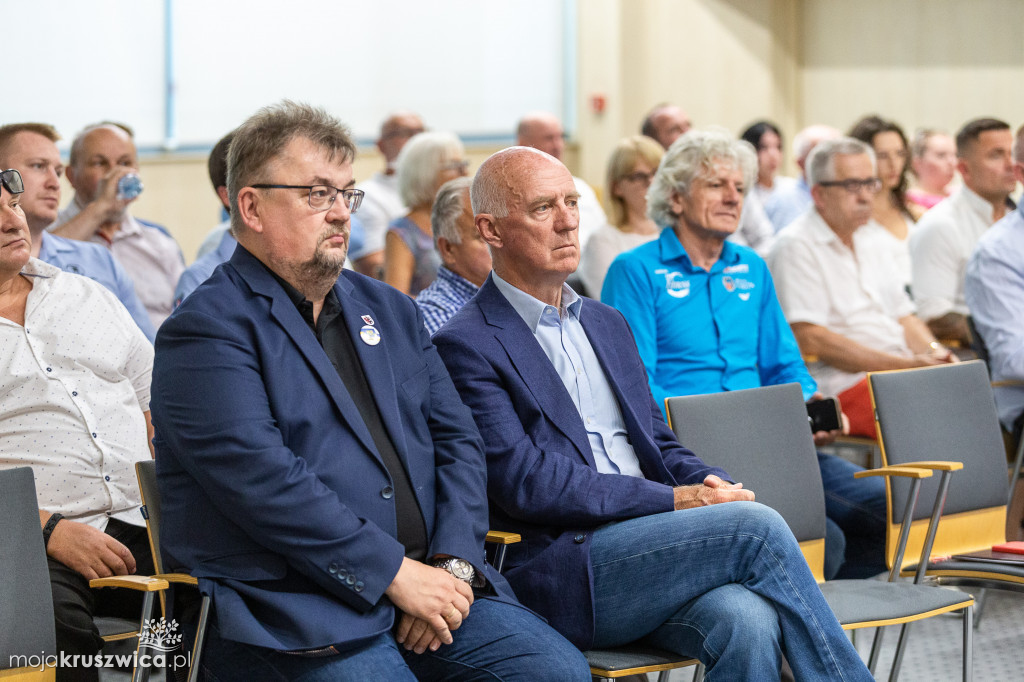 Kluby sportowe z dofinansowaniami. Wśród nich klub z Kruszwicy [ZDJĘCIA]