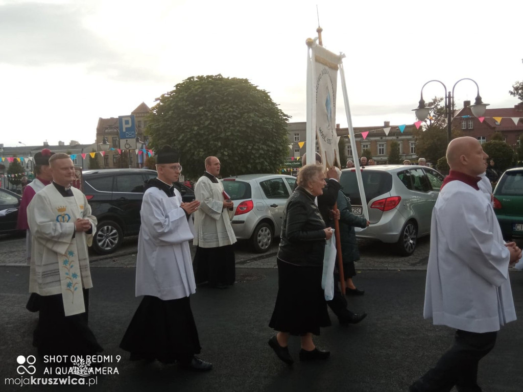 W kościele św. Teresy od Dzieciątka Jezus w Kruszwicy pożegnali Matkę Boską