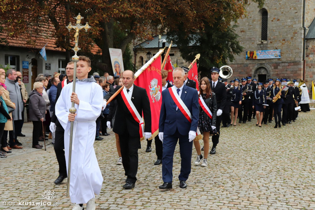 Tak witaliśmy Matkę Boską w kruszwickiej kolegiacie [ZDJĘCIA]