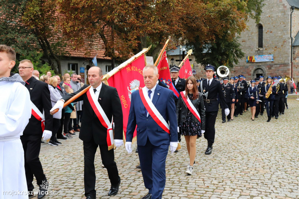Tak witaliśmy Matkę Boską w kruszwickiej kolegiacie [ZDJĘCIA]