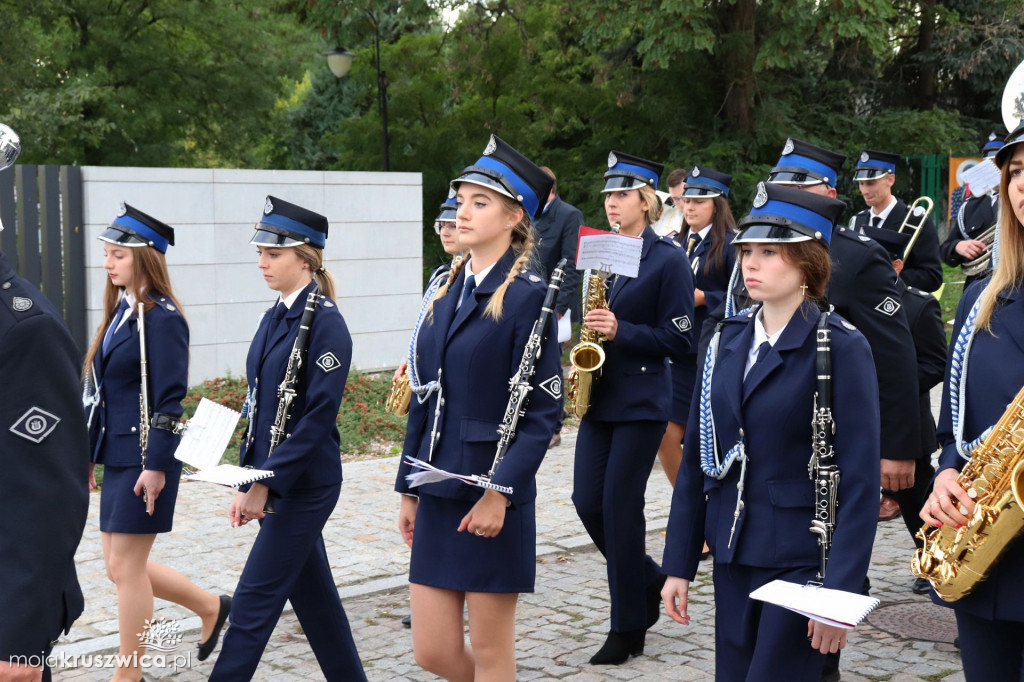 Tak witaliśmy Matkę Boską w kruszwickiej kolegiacie [ZDJĘCIA]