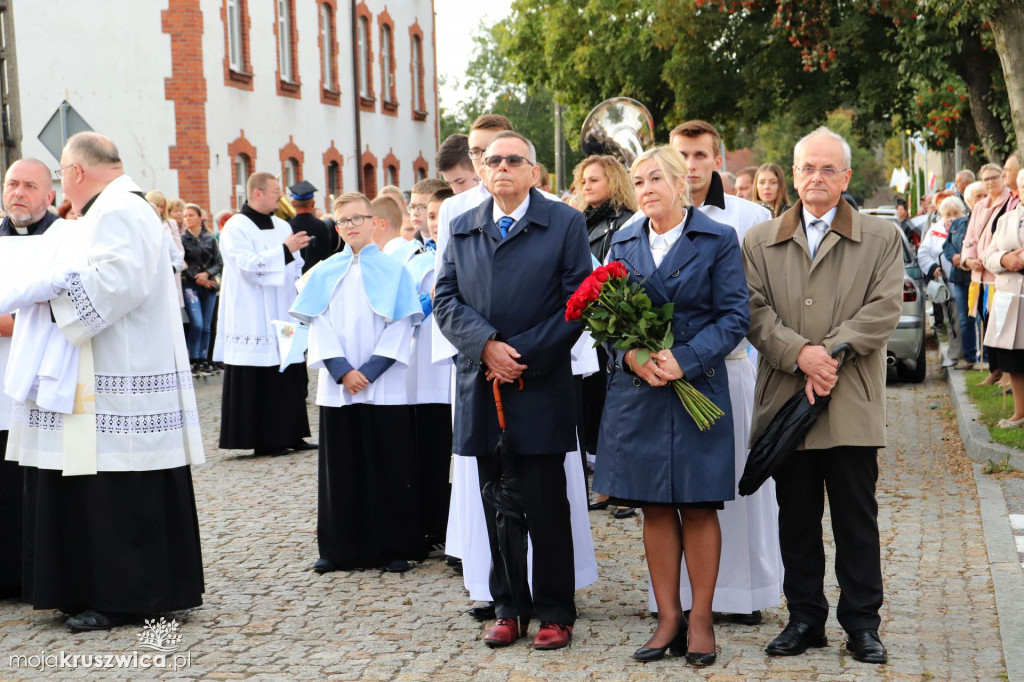 Tak witaliśmy Matkę Boską w kruszwickiej kolegiacie [ZDJĘCIA]
