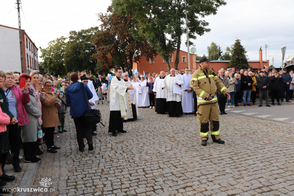 Tak witaliśmy Matkę Boską w kruszwickiej kolegiacie [ZDJĘCIA]