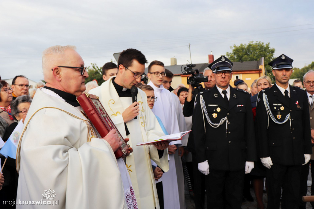 Tak witaliśmy Matkę Boską w kruszwickiej kolegiacie [ZDJĘCIA]