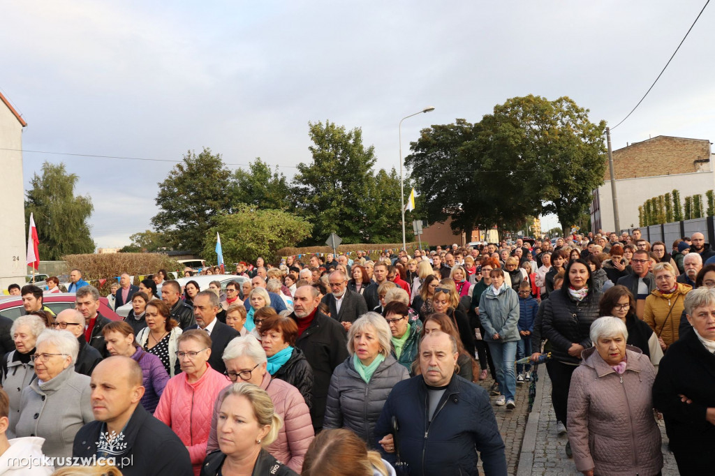 Tak witaliśmy Matkę Boską w kruszwickiej kolegiacie [ZDJĘCIA]