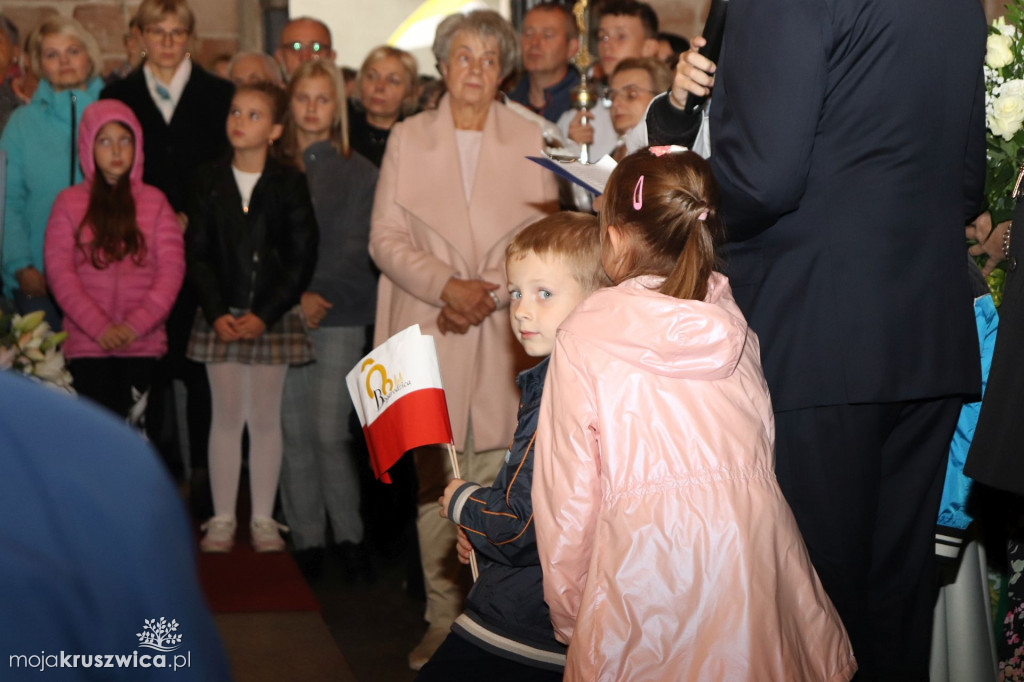 Tak witaliśmy Matkę Boską w kruszwickiej kolegiacie [ZDJĘCIA]