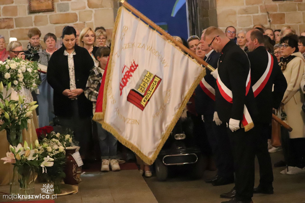 Tak witaliśmy Matkę Boską w kruszwickiej kolegiacie [ZDJĘCIA]