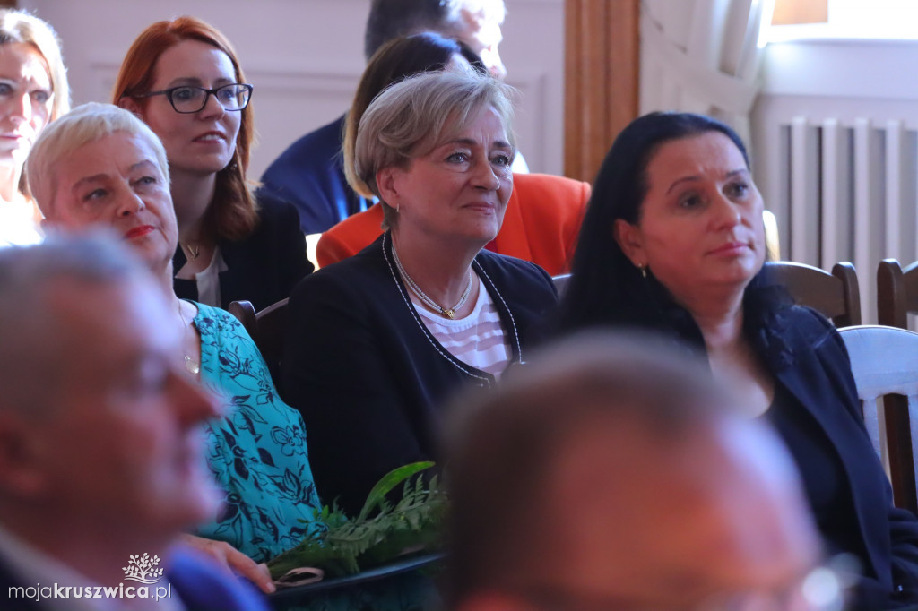 Nagrody starosty i awanse zawodowe nauczycieli. Wśród nich kruszwiczanie