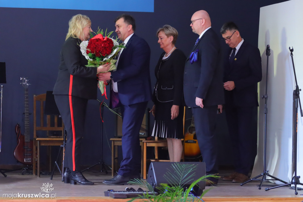 Nagrody starosty i awanse zawodowe nauczycieli. Wśród nich kruszwiczanie