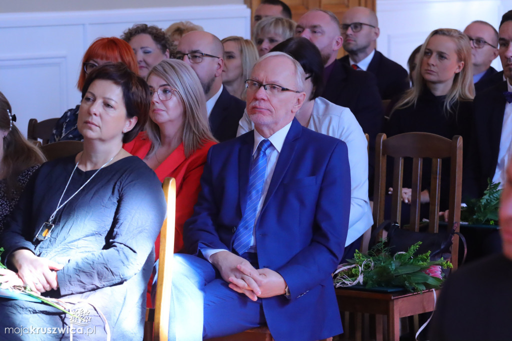 Nagrody starosty i awanse zawodowe nauczycieli. Wśród nich kruszwiczanie