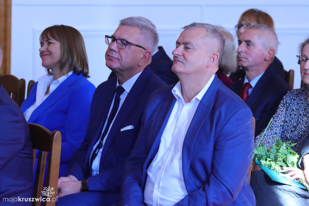 Nagrody starosty i awanse zawodowe nauczycieli. Wśród nich kruszwiczanie