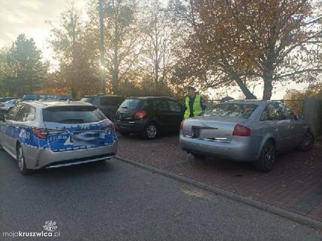 Wokół cmentarzy działają policjanci. W Kruszwicy ruch bez zmian
