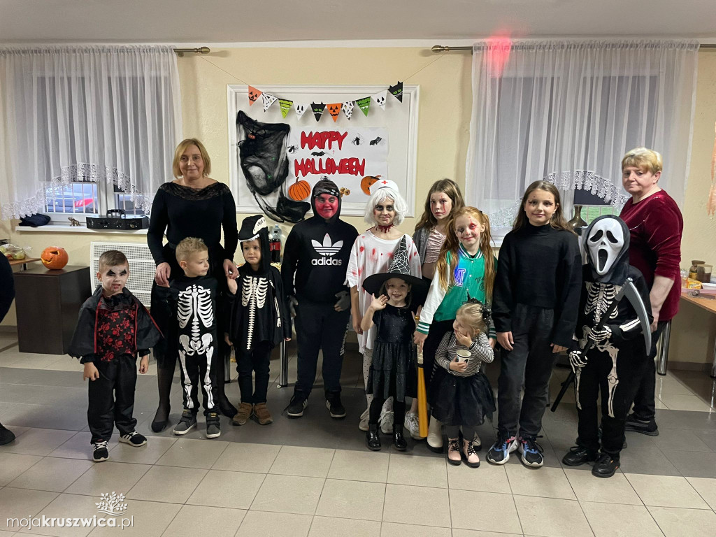  Szarlej. Zorganizowali imprezę z okazji Halloween dla dzieci i młodzieży [FOTO]