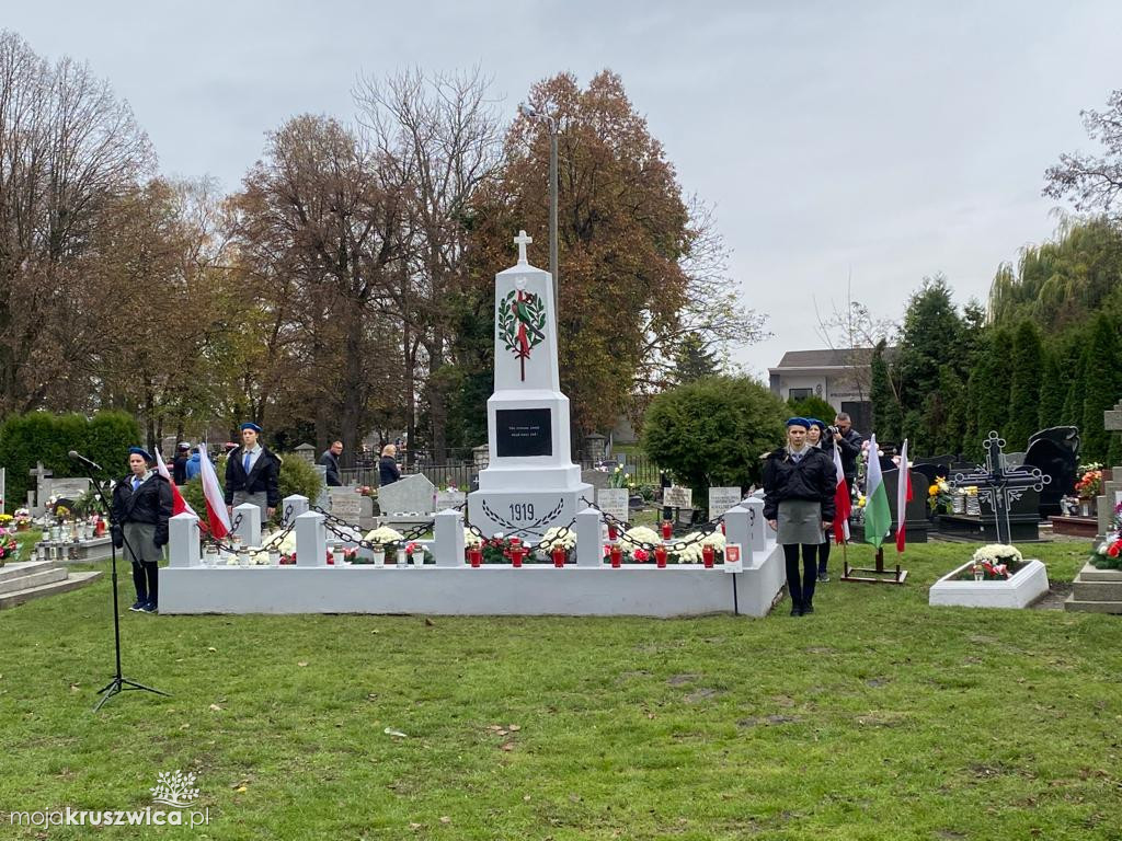 Rowerzyści z Kruszwicy również zaangażowani w Święto Niepodległości