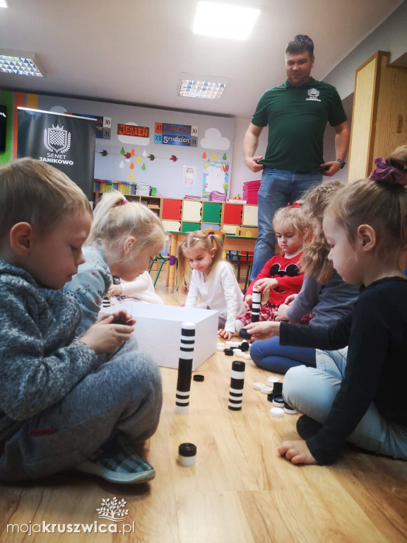 W kruszwickim przedszkolu o warcabach [ZDJĘCIA]