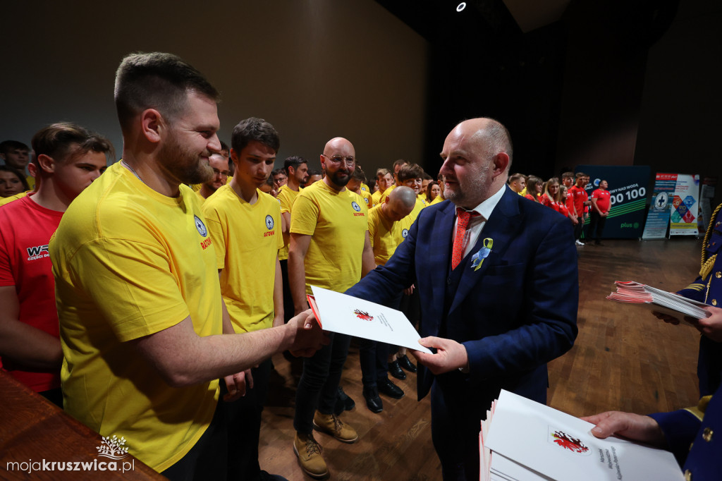 WOPR: Przyjęli niebieski krzyż i złotą kotwicę za swoje godło [ZDJĘCIA]