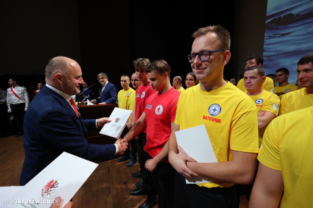 WOPR: Przyjęli niebieski krzyż i złotą kotwicę za swoje godło [ZDJĘCIA]