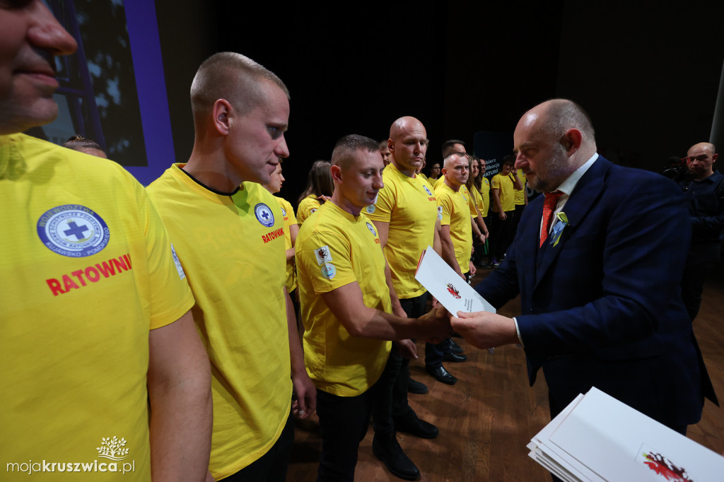 WOPR: Przyjęli niebieski krzyż i złotą kotwicę za swoje godło [ZDJĘCIA]
