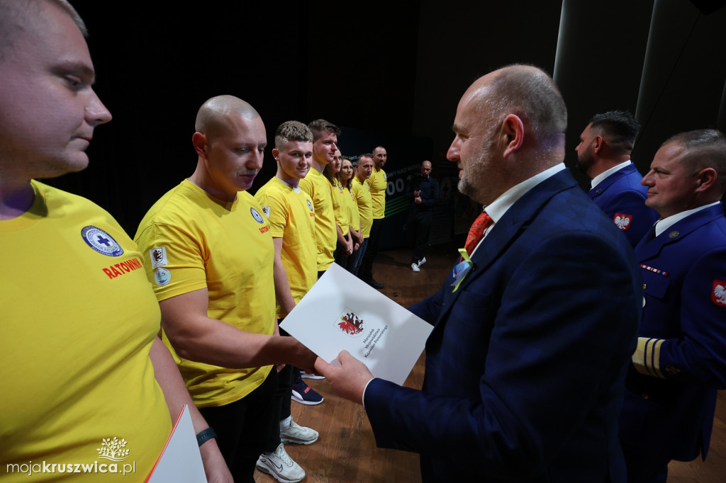 WOPR: Przyjęli niebieski krzyż i złotą kotwicę za swoje godło [ZDJĘCIA]