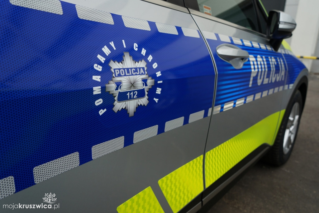 Nowe samochody dla policji w regionie. Tak prezentuje się SUV marki Kia Sportage