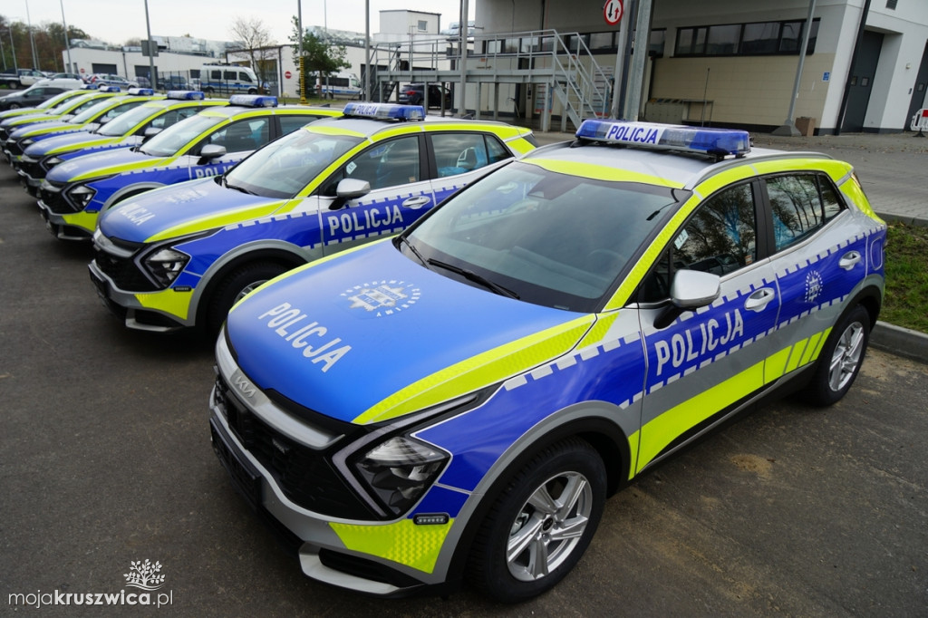 Nowe samochody dla policji w regionie. Tak prezentuje się SUV marki Kia Sportage