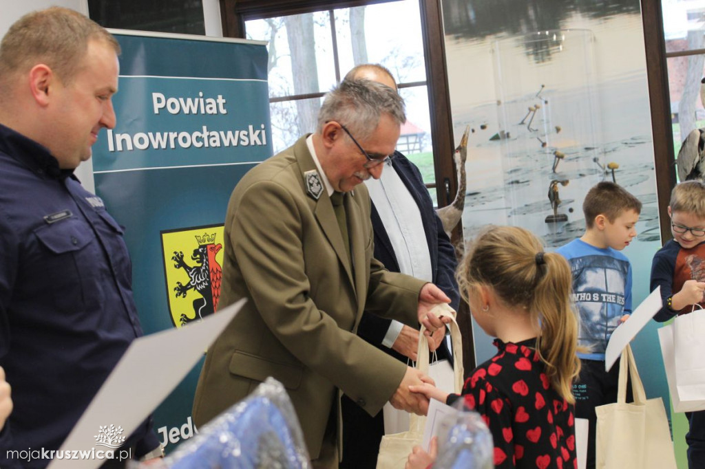 Przemocy wobec zwierząt mówią nie. Poznaliśmy zwycięzców prac plastycznych