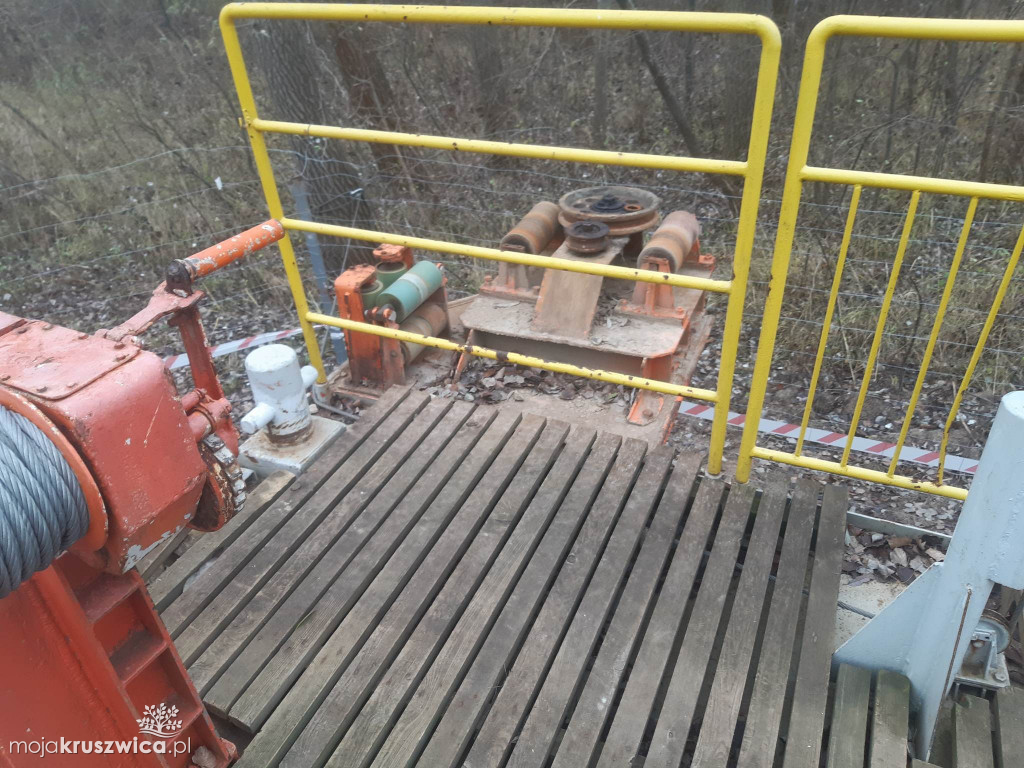 Mieszkańcy Ostrówka znów rozczarowani: Remont promu nadal nie ruszył