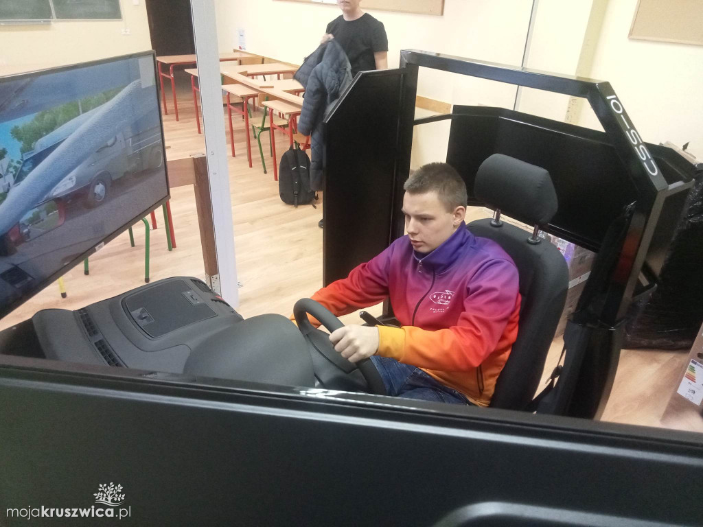 W Szkole Rzemiosła działa już symulator samochodowy!  W placówce ruszy rywalizacja