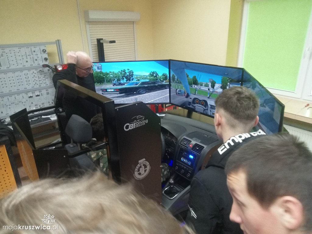 W Szkole Rzemiosła działa już symulator samochodowy!  W placówce ruszy rywalizacja