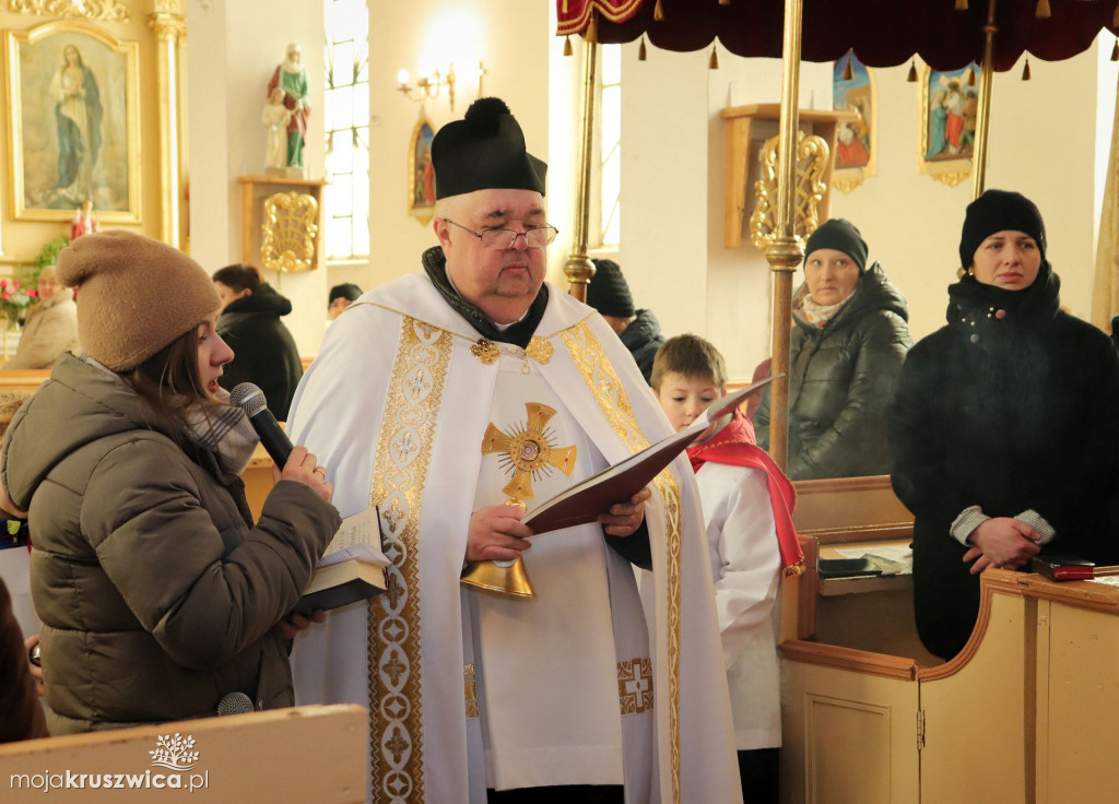 Krzyż związany z Janem Pawłem II dotarł do Polanowic. Kiedy w Kruszwicy?