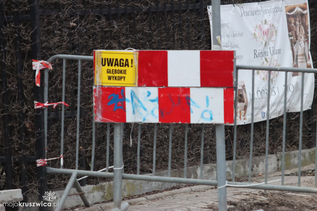 Trwa rozbudowa ulicy Mickiewicza w Kruszwicy