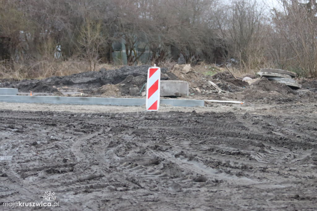 Trwa rozbudowa ulicy Mickiewicza w Kruszwicy