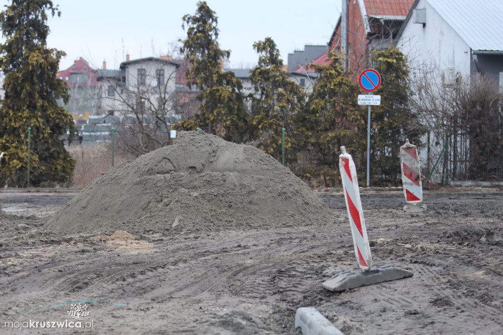 Trwa rozbudowa ulicy Mickiewicza w Kruszwicy