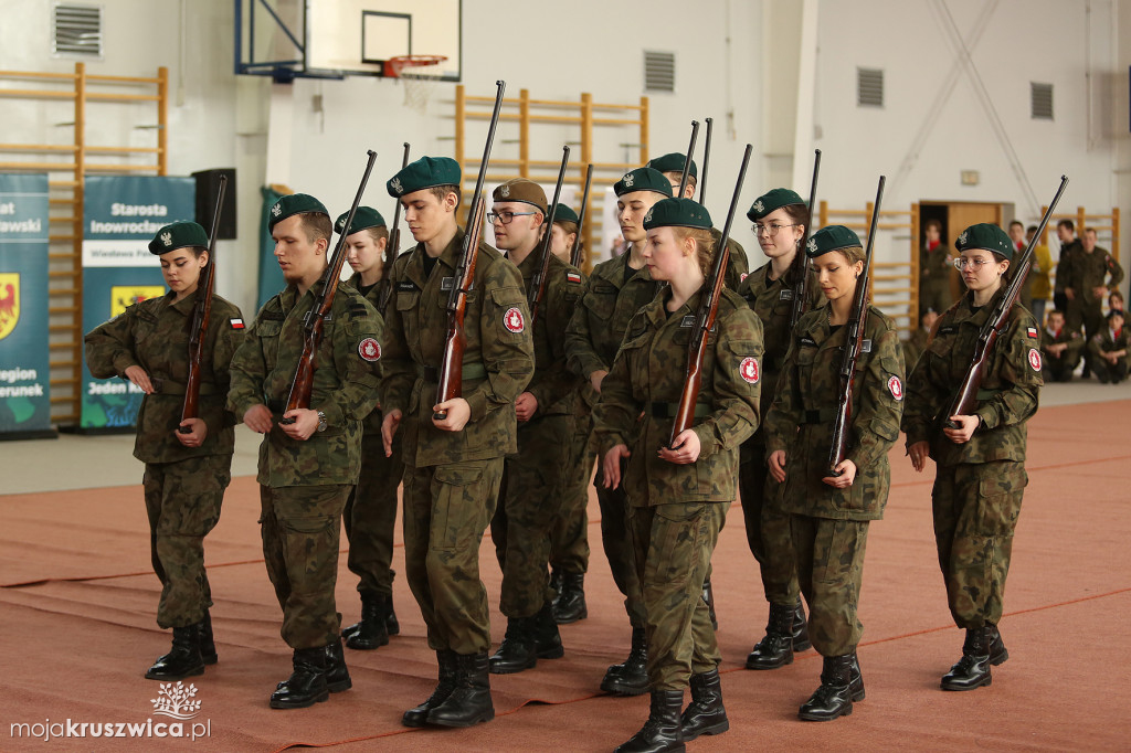 Wojewódzki Przegląd Musztry Klas Mundurowych w Kruszwicy