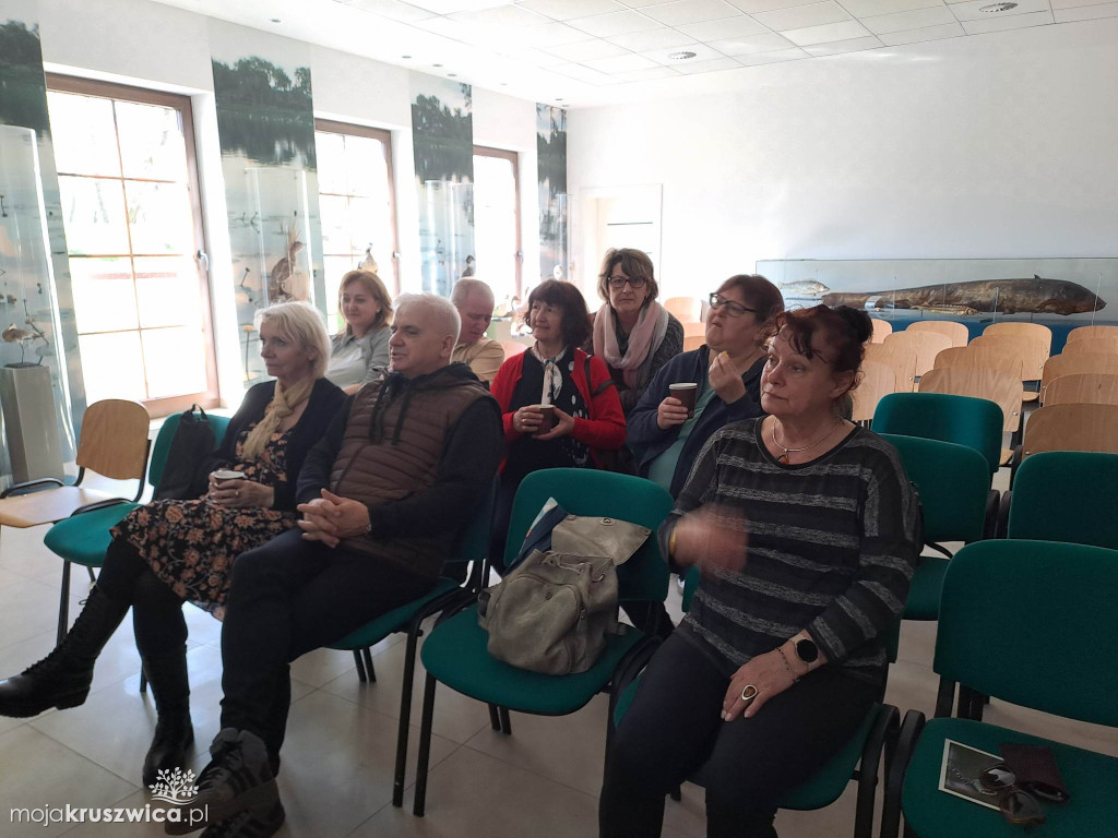 Po poezji w Malwach odwiedzili kruszwicką ekspozycję muzealną