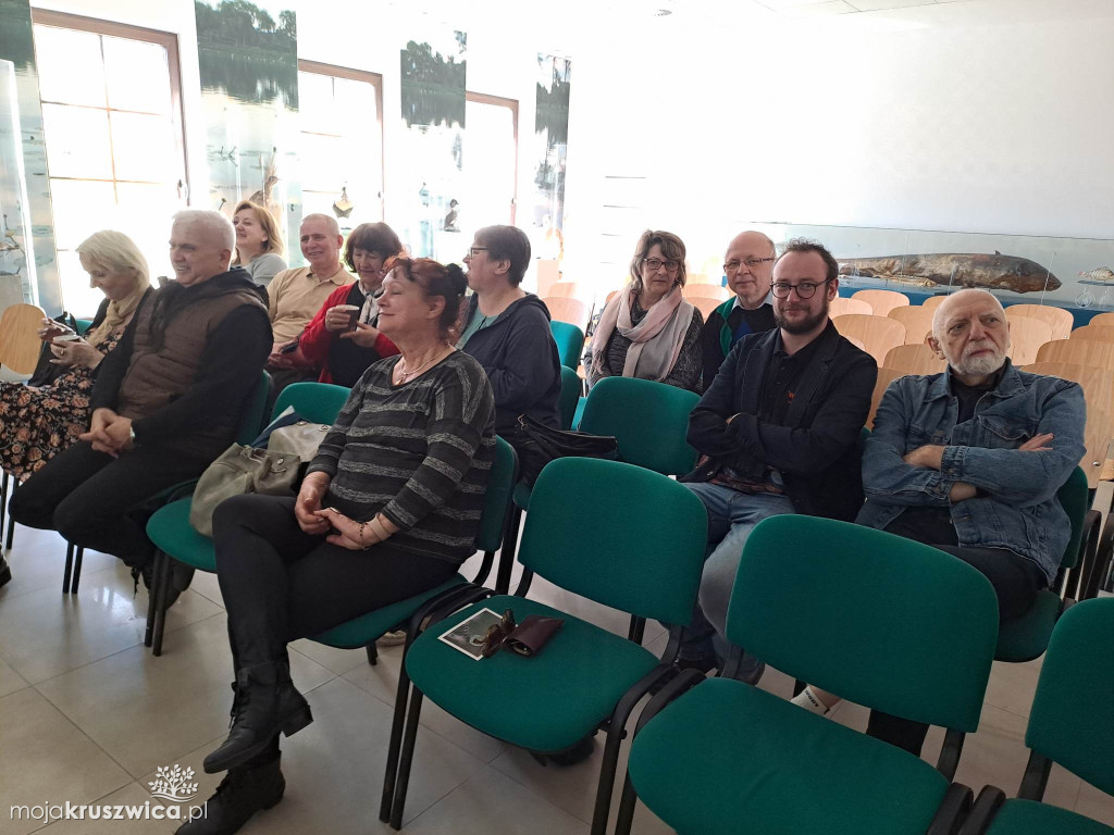 Po poezji w Malwach odwiedzili kruszwicką ekspozycję muzealną
