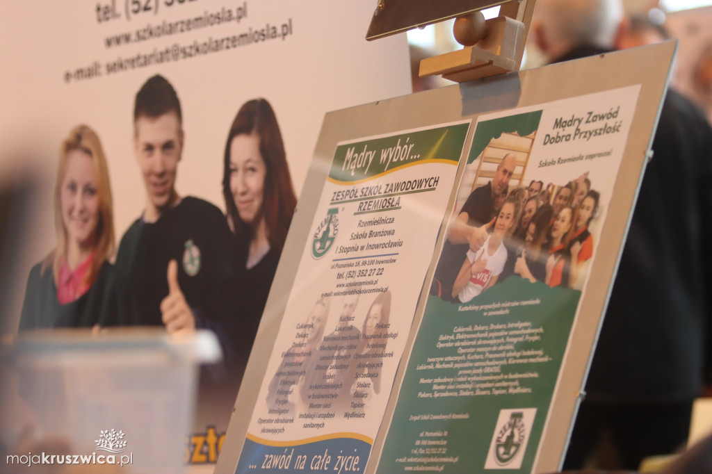 Targi szkół średnich w Dąbrowie Biskupiej