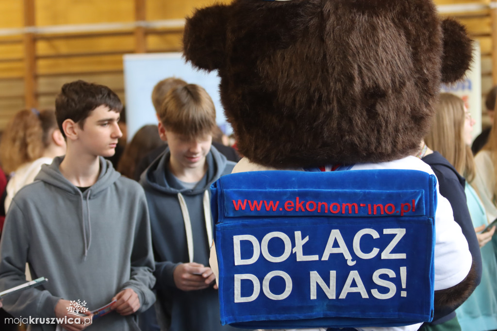  Szkoły z Kruszwicy, Kobylnik i Inowrocławia na Targach Edukacji w Janikowie [ZDJĘCIA]