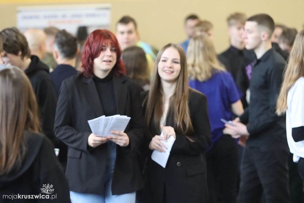  Szkoły z Kruszwicy, Kobylnik i Inowrocławia na Targach Edukacji w Janikowie [ZDJĘCIA]