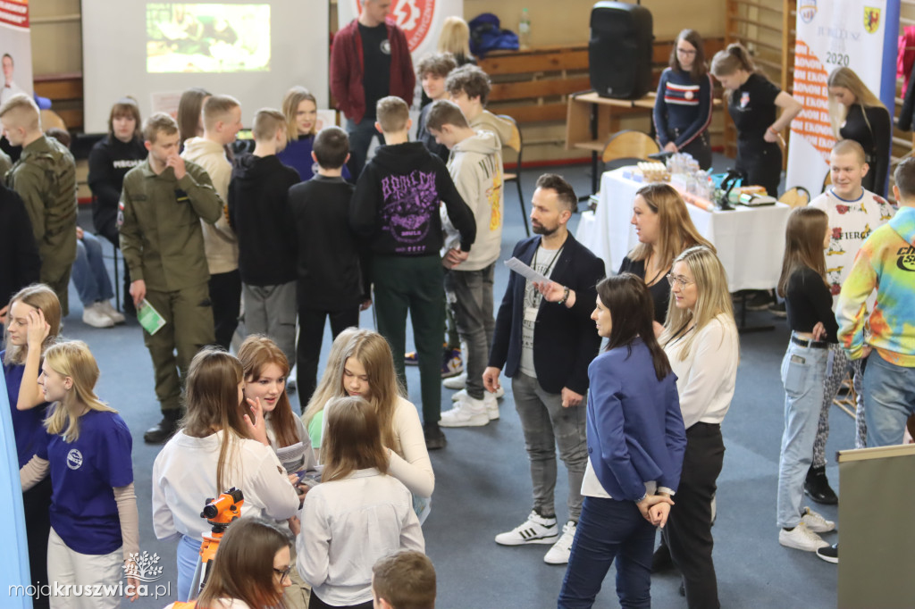  Szkoły z Kruszwicy, Kobylnik i Inowrocławia na Targach Edukacji w Janikowie [ZDJĘCIA]