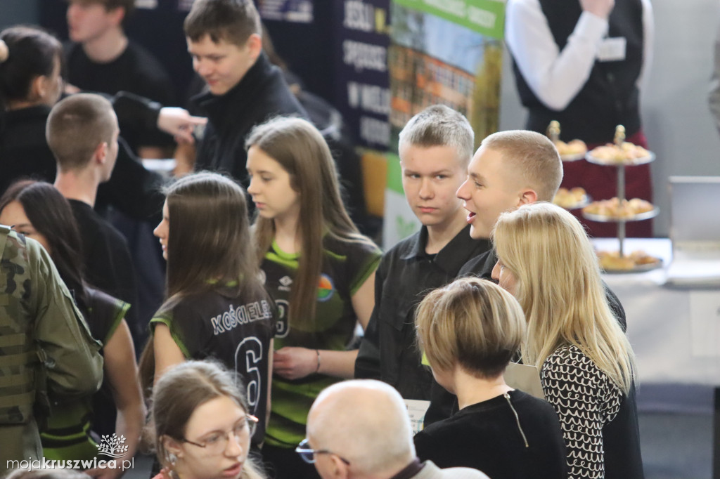  Szkoły z Kruszwicy, Kobylnik i Inowrocławia na Targach Edukacji w Janikowie [ZDJĘCIA]