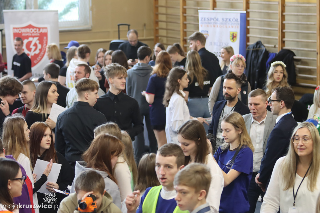  Szkoły z Kruszwicy, Kobylnik i Inowrocławia na Targach Edukacji w Janikowie [ZDJĘCIA]