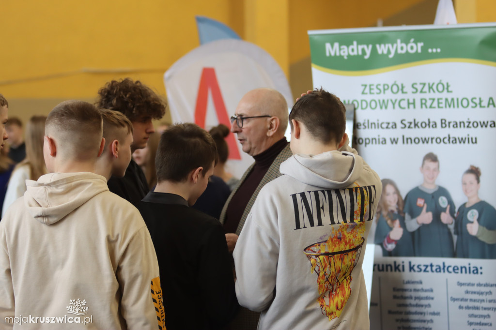  Szkoły z Kruszwicy, Kobylnik i Inowrocławia na Targach Edukacji w Janikowie [ZDJĘCIA]