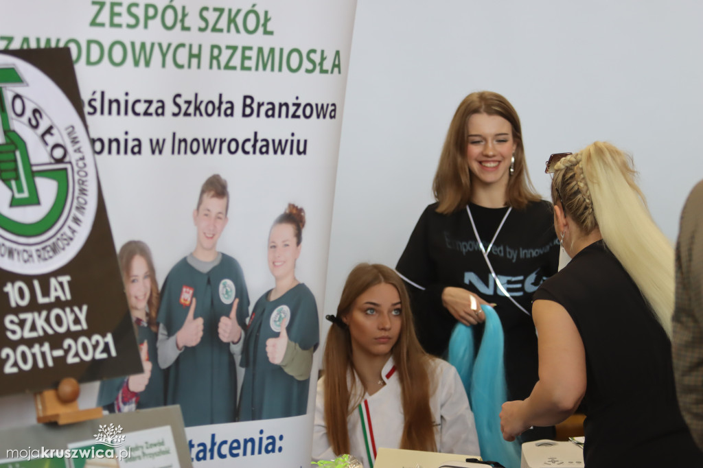  Szkoły z Kruszwicy, Kobylnik i Inowrocławia na Targach Edukacji w Janikowie [ZDJĘCIA]