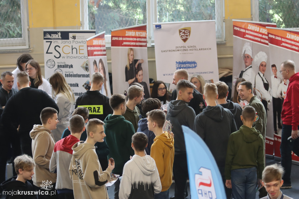  Szkoły z Kruszwicy, Kobylnik i Inowrocławia na Targach Edukacji w Janikowie [ZDJĘCIA]