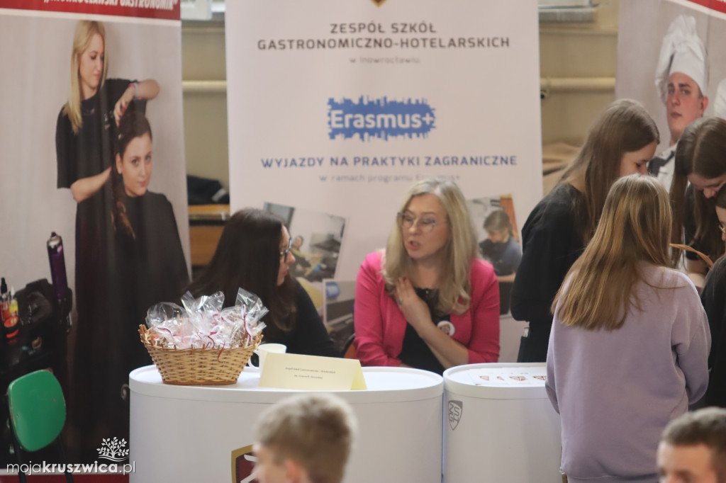  Szkoły z Kruszwicy, Kobylnik i Inowrocławia na Targach Edukacji w Janikowie [ZDJĘCIA]
