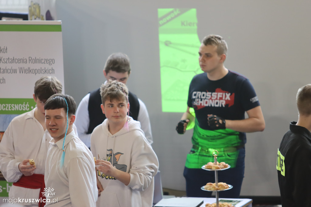  Szkoły z Kruszwicy, Kobylnik i Inowrocławia na Targach Edukacji w Janikowie [ZDJĘCIA]